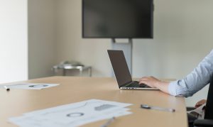 テレビ会議とWEB会議の違いについて