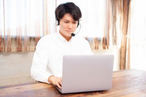 テレワークに使用するヘッドセットは高音質でなければダメ？ヘッドセットの選び方